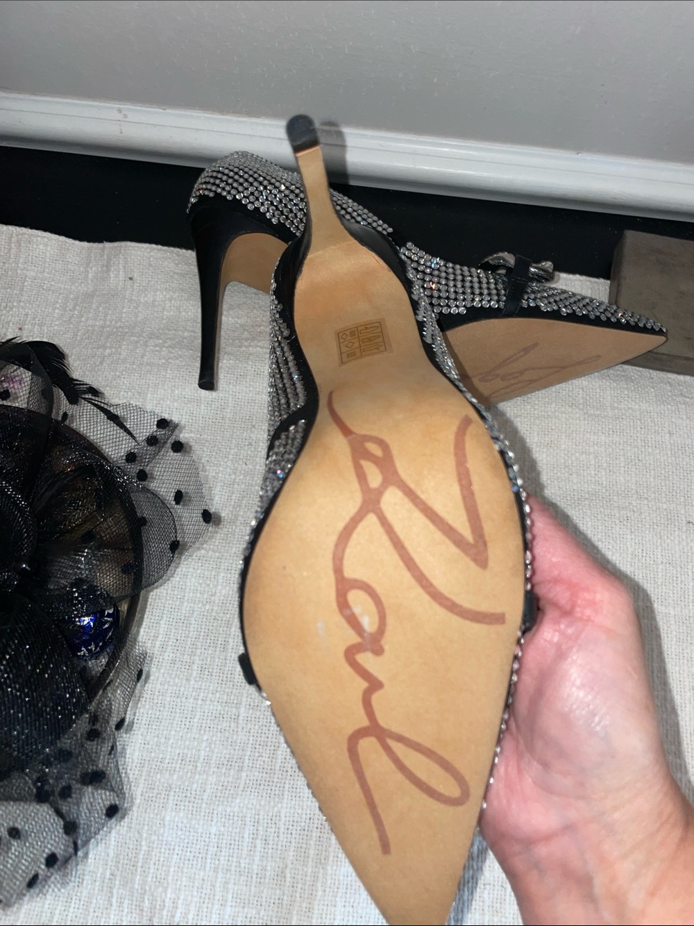 KARL LAGERFELD Heels SZ 7.5 - Picture 7 of 11